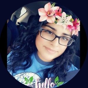 Meet your Posher, Mercadez